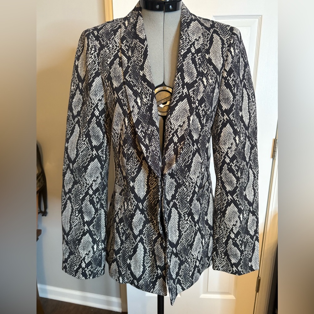 🌹ALICE + OLIVIA Snake-Print Cotton-Blend Blazer, Size 4 - Picture 4 of 6